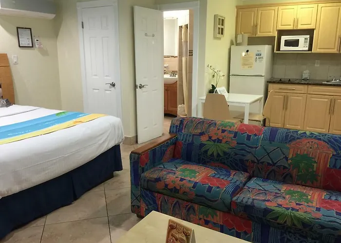 Bay Palms Waterfront Resort - Hotel And Marina St. Pete Beach